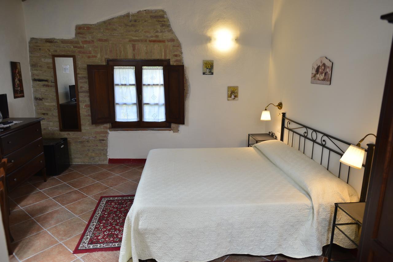 Agriturismo Malafrasca Siena Exterior foto